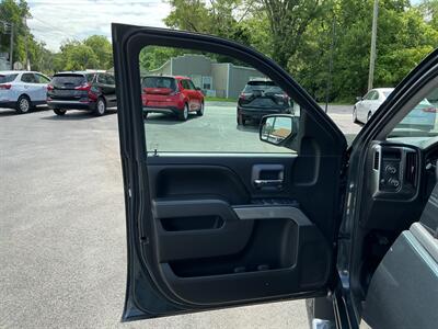 2017 Chevrolet Silverado 1500 LT Z71 - Photo 14 - Terre Haute, IN 47804