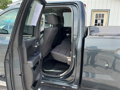 2017 Chevrolet Silverado 1500 LT Z71 - Photo 11 - Terre Haute, IN 47804