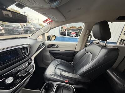 2018 Chrysler Pacifica Touring L - Photo 37 - Terre Haute, IN 47804
