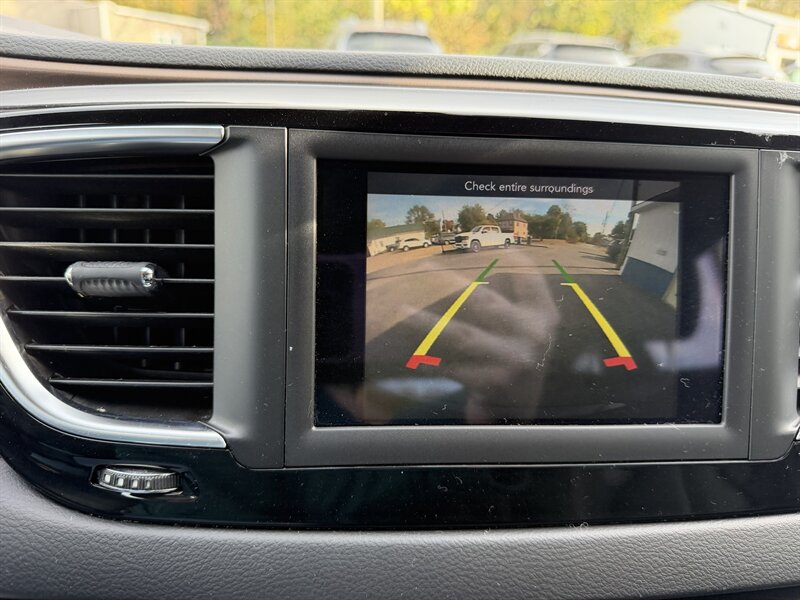 2018 Chrysler Pacifica Touring L - Photo 30 - Terre Haute, IN 47804