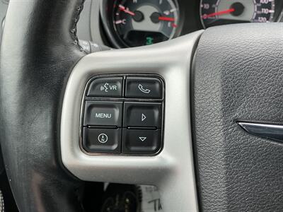 2013 Chrysler 200 Limited - Photo 18 - Terre Haute, IN 47804