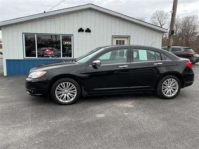 2013 Chrysler 200 Limited - Photo 1 - Terre Haute, IN 47804