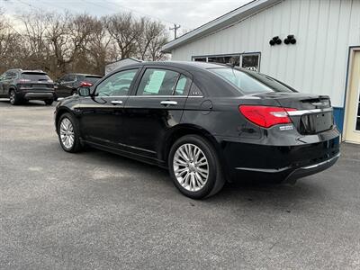 2013 Chrysler 200 Limited - Photo 2 - Terre Haute, IN 47804