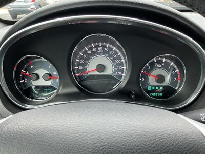 2013 Chrysler 200 Limited - Photo 17 - Terre Haute, IN 47804