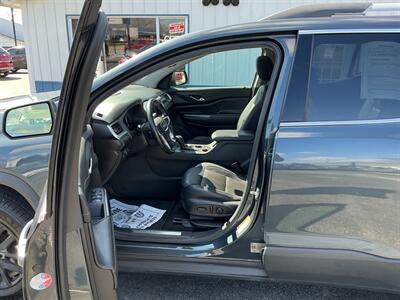 2019 GMC Acadia SLT-1 - Photo 8 - Terre Haute, IN 47804
