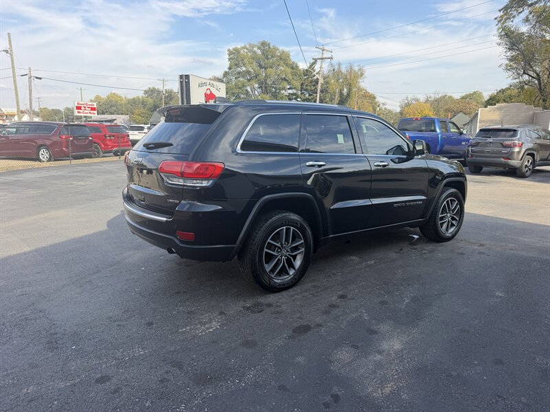 2017 Jeep Grand Cherokee Limited - Photo 5 - Terre Haute, IN 47804