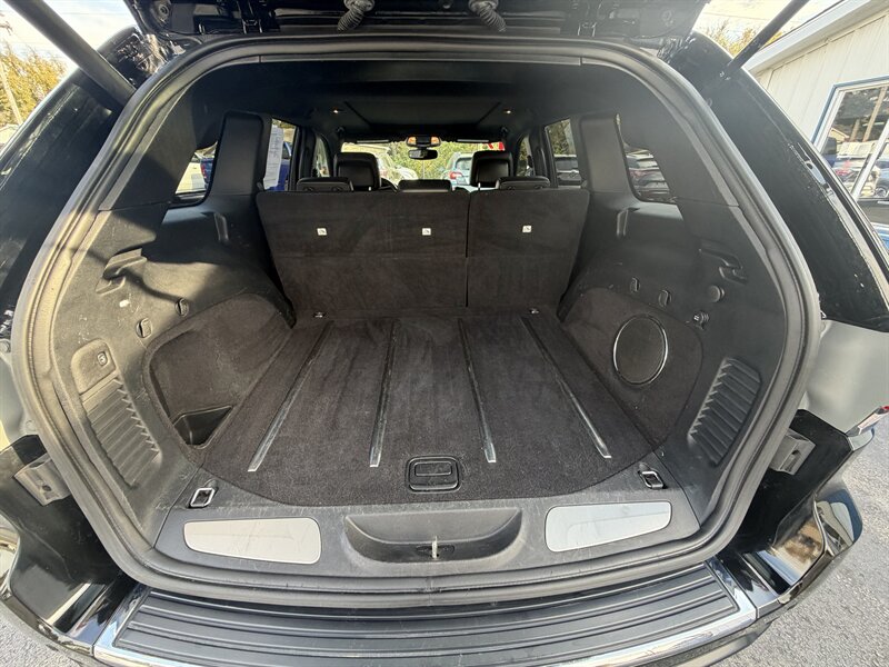 2017 Jeep Grand Cherokee Limited - Photo 11 - Terre Haute, IN 47804