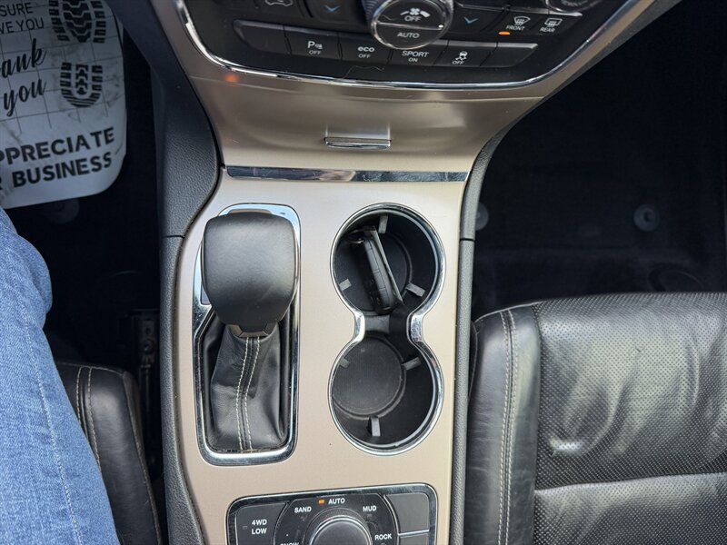 2017 Jeep Grand Cherokee Limited - Photo 33 - Terre Haute, IN 47804
