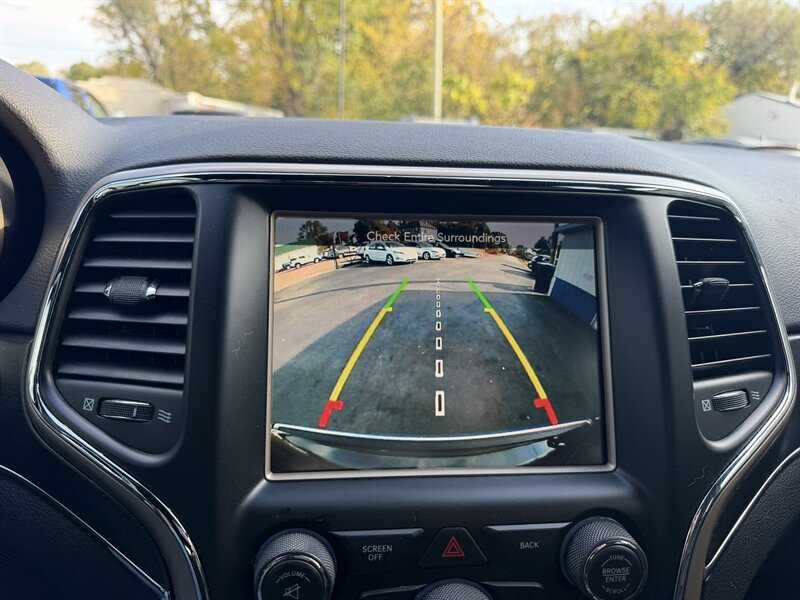 2017 Jeep Grand Cherokee Limited - Photo 30 - Terre Haute, IN 47804