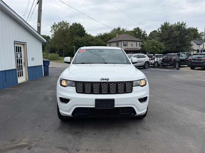 2018 Jeep Grand Cherokee Altitude - Photo 9 - Terre Haute, IN 47804