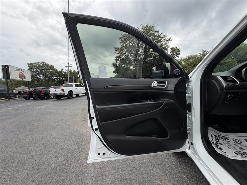 2018 Jeep Grand Cherokee Altitude - Photo 20 - Terre Haute, IN 47804