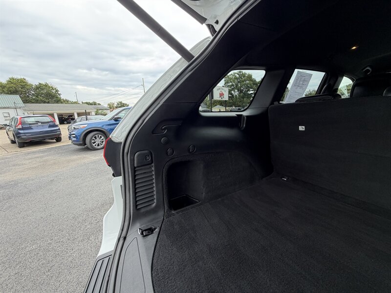 2018 Jeep Grand Cherokee Altitude - Photo 10 - Terre Haute, IN 47804