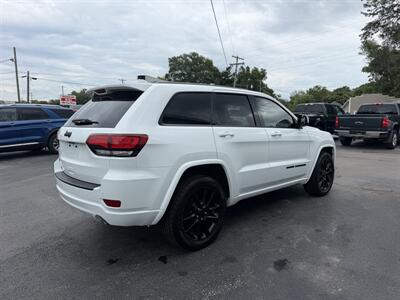 2018 Jeep Grand Cherokee Altitude - Photo 6 - Terre Haute, IN 47804