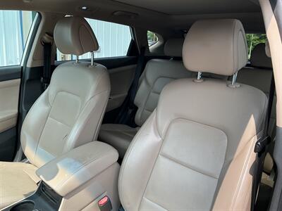 2016 Hyundai TUCSON Limited   - Photo 10 - Terre Haute, IN 47804