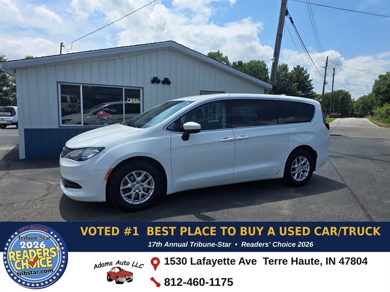 2020 Chrysler Voyager LX   - Photo 1 - Terre Haute, IN 47804