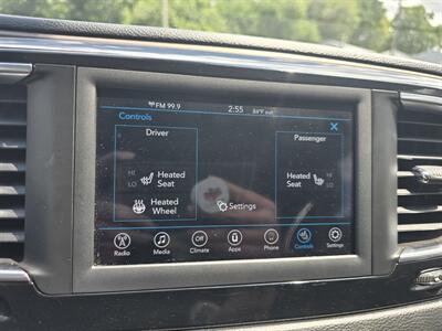 2020 Chrysler Voyager LX   - Photo 25 - Terre Haute, IN 47804