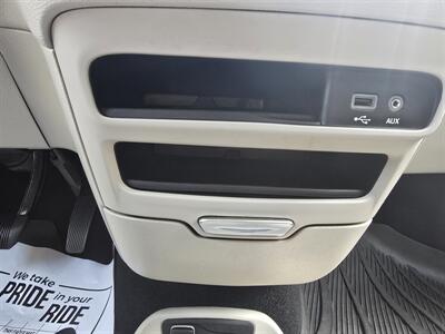 2020 Chrysler Voyager LX   - Photo 28 - Terre Haute, IN 47804