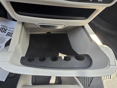 2020 Chrysler Voyager LX   - Photo 29 - Terre Haute, IN 47804