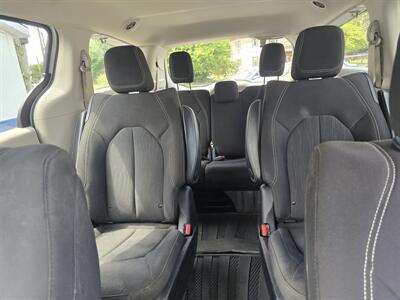 2020 Chrysler Voyager LX   - Photo 13 - Terre Haute, IN 47804