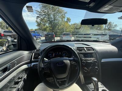 2017 Ford Explorer XLT   - Photo 24 - Terre Haute, IN 47804