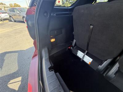 2017 Ford Explorer XLT   - Photo 12 - Terre Haute, IN 47804