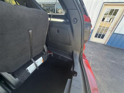 2017 Ford Explorer XLT   - Photo 13 - Terre Haute, IN 47804