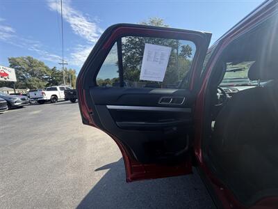 2017 Ford Explorer XLT   - Photo 17 - Terre Haute, IN 47804