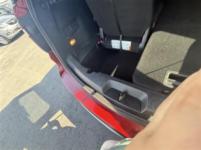 2017 Ford Explorer XLT   - Photo 16 - Terre Haute, IN 47804