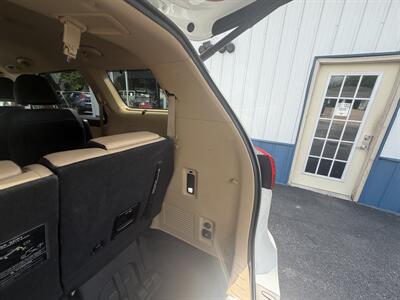 2018 Kia Sedona SXL   - Photo 13 - Terre Haute, IN 47804