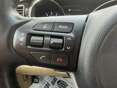 2018 Kia Sedona SXL   - Photo 29 - Terre Haute, IN 47804