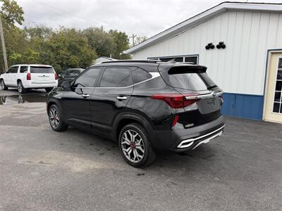 2021 Kia Seltos SX Turbo   - Photo 3 - Terre Haute, IN 47804