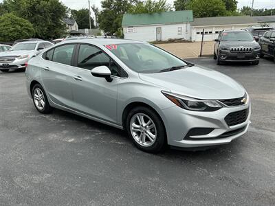 2017 Chevrolet Cruze LT Auto - Photo 6 - Terre Haute, IN 47804