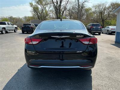 2016 Chrysler 200 Limited - Photo 3 - Terre Haute, IN 47804