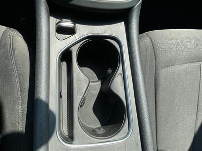 2016 Chrysler 200 Limited - Photo 24 - Terre Haute, IN 47804