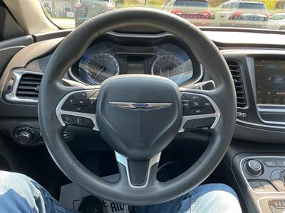 2016 Chrysler 200 Limited - Photo 16 - Terre Haute, IN 47804