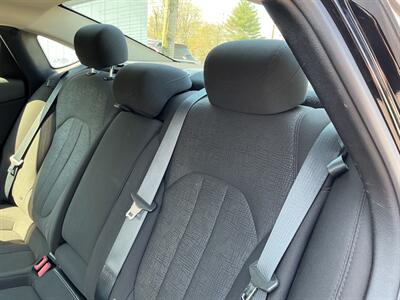 2016 Chrysler 200 Limited - Photo 12 - Terre Haute, IN 47804