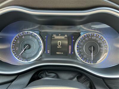 2016 Chrysler 200 Limited - Photo 17 - Terre Haute, IN 47804