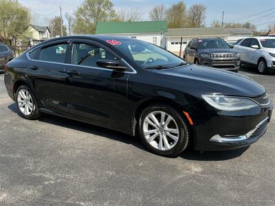2016 Chrysler 200 Limited - Photo 5 - Terre Haute, IN 47804