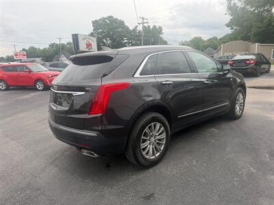 2018 Cadillac XT5 Luxury   - Photo 3 - Terre Haute, IN 47804