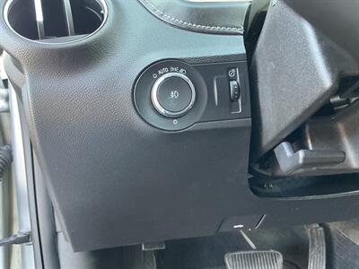 2015 Chevrolet Camaro LT - Photo 14 - Terre Haute, IN 47804