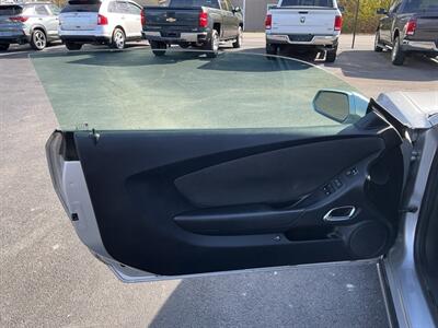 2015 Chevrolet Camaro LT - Photo 12 - Terre Haute, IN 47804