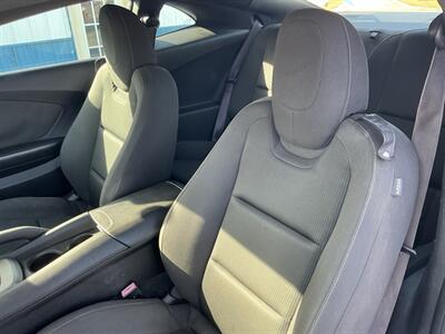 2015 Chevrolet Camaro LT - Photo 10 - Terre Haute, IN 47804