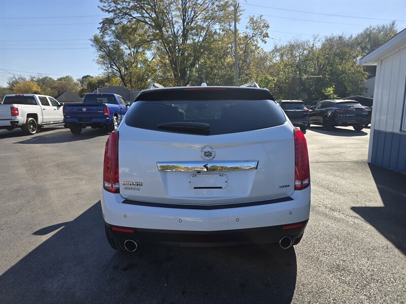 2013 Cadillac SRX Luxury Collection - Photo 8 - Terre Haute, IN 47804