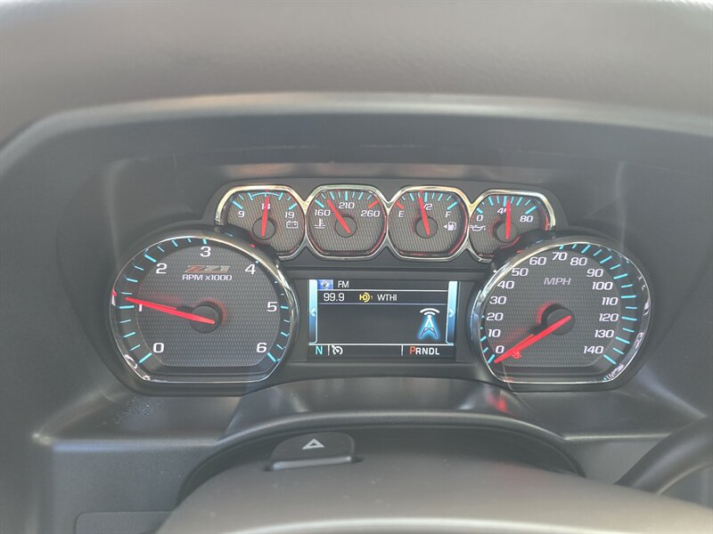 2018 Chevrolet Silverado 1500 LT Z71 - Photo 22 - Terre Haute, IN 47804