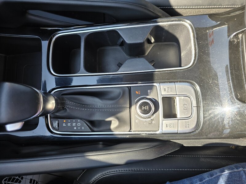 2022 Kia Telluride S - Photo 30 - Terre Haute, IN 47804