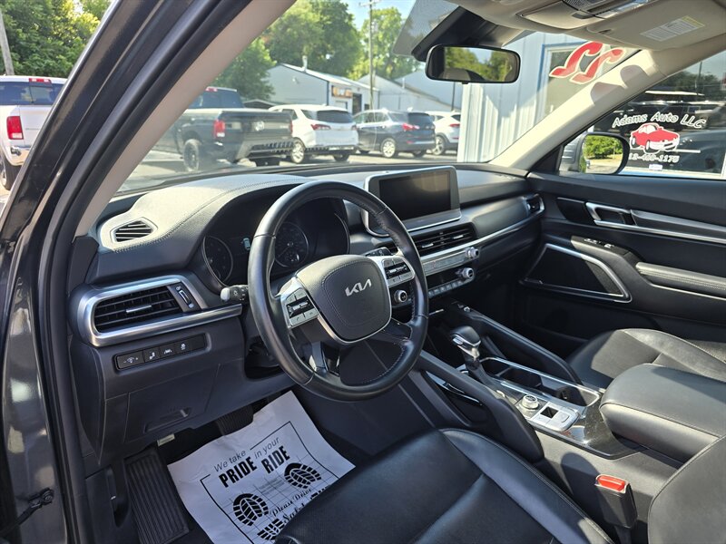 2022 Kia Telluride S - Photo 12 - Terre Haute, IN 47804