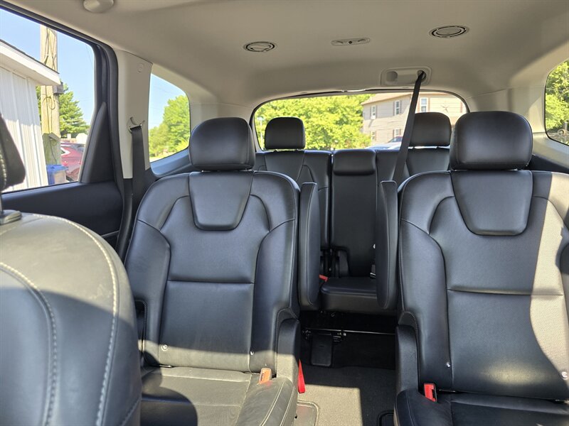 2022 Kia Telluride S - Photo 15 - Terre Haute, IN 47804