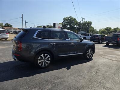 2022 Kia Telluride S - Photo 5 - Terre Haute, IN 47804