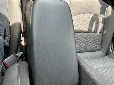 2020 Chevrolet Equinox LT   - Photo 29 - Terre Haute, IN 47804