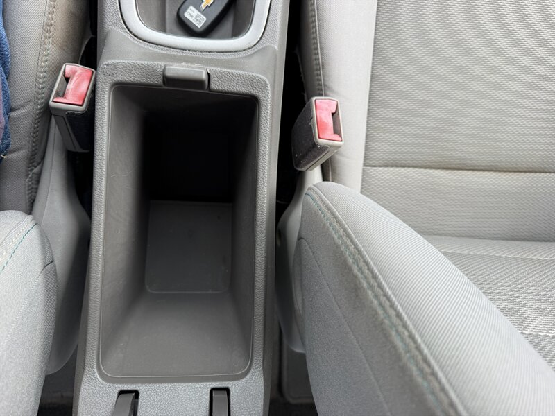 2017 Chevrolet Cruze LT Auto - Photo 31 - Terre Haute, IN 47804